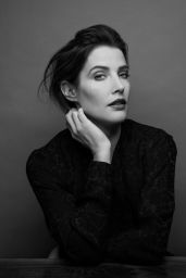 Cobie Smulders - Photoshoot for Observer 3/29/2017