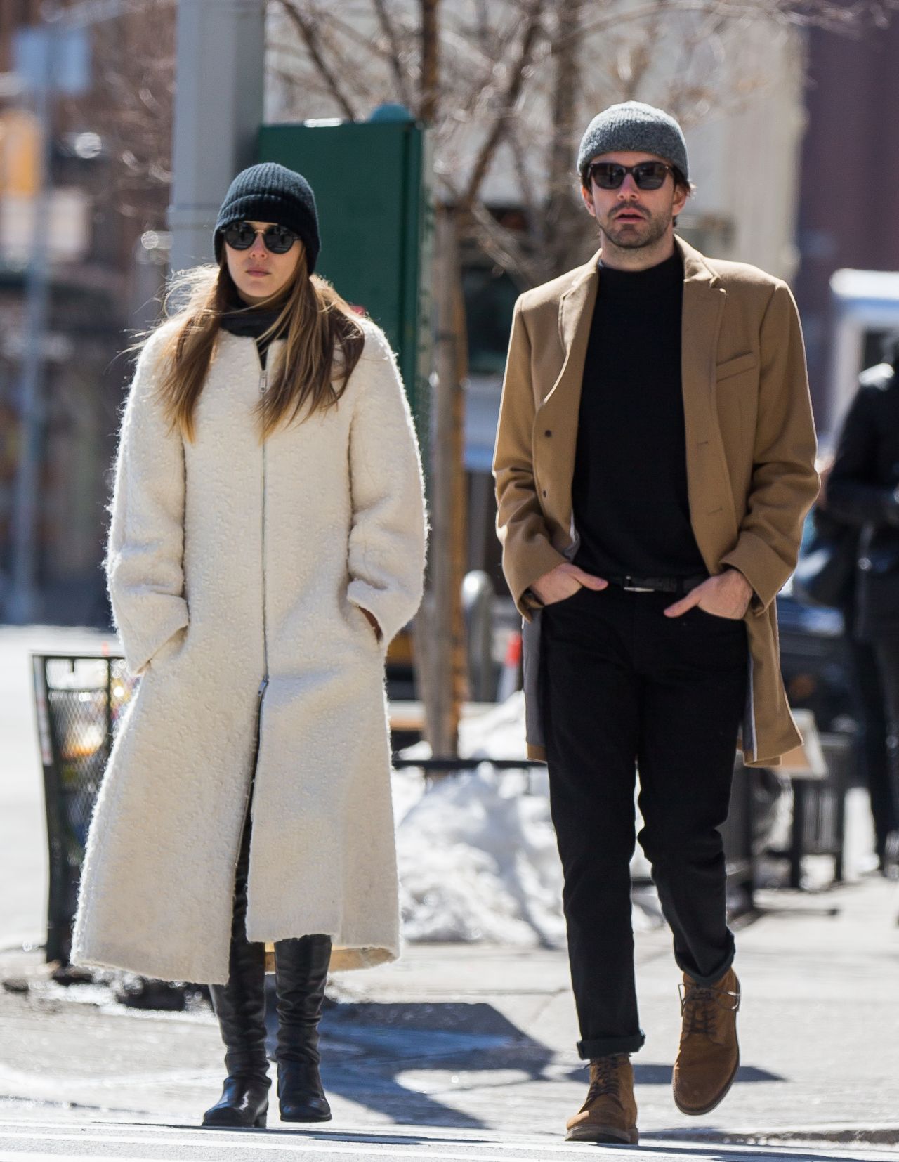 Elizabeth Olsen Holding the Hand of a Mystery Man - Out For a Walk in ...