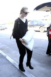 Elle Fanning - Arrives in Los Angeles 3/13/ 2017