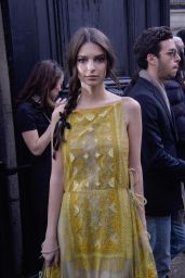 Emily Ratajkowski - Valentino Fashion Show in Paris 3/5/ 2017