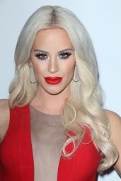 Gigi Gorgeous – Human Rights Campaign Gala Dinner in Los Angeles 3/18/ 2017