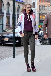 Gigi Hadid Arriving Home in NYC 3/29/2017