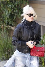 Gwen Stefani - Out in LA 2/28/ 2017