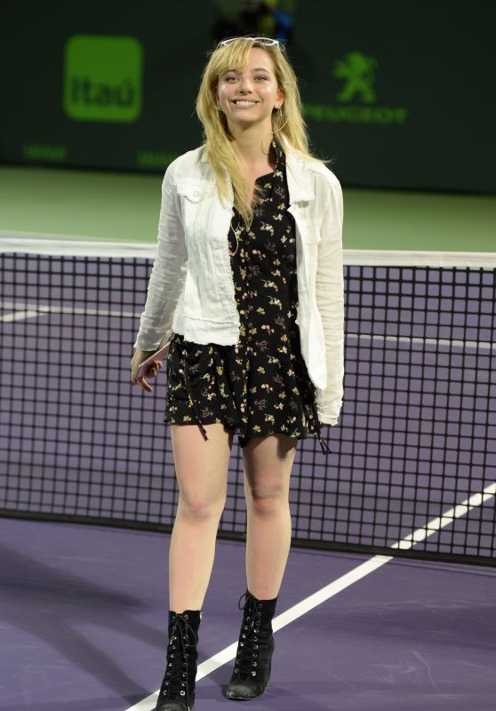 Hailey Knox Performs at The 2017 Miami Open 3/24/ 2017 