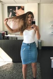 Hannah Stocking – Facebook and Instagram Photos 3/28/2017