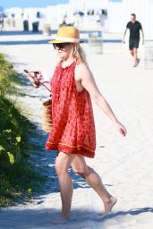 Helene Yorke - Spends Her Birthday on a Miami Beach 2/26/ 2017
