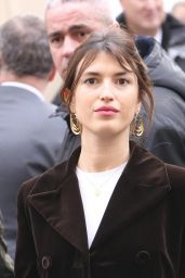 Jeanne Damas – Arriving at the Dior Fashion Show in Paris 3/5/ 2017