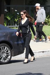 Jennifer Garner in Casual Attire - Out in Pacific Palisades, Los Angeles 3/26/2017