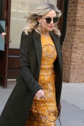 Kate Hudson Chic Outfit - Leaves the Greenwich Hotel in New York City 3/30/2017