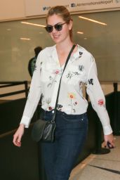 Kate Upton at the LAX Airport in Los Angeles 3/1/ 2017