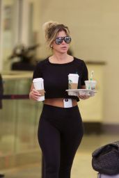 Kim Zolciak in Tights - Arrives Back to Atlanta After a Trip to Germany 3/20/ 2017