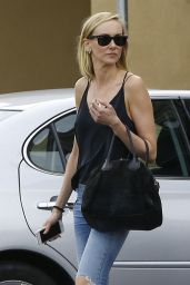 Kimberly Stewart - Grocery Shopping at Gelson