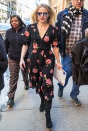 Kristen Bell Casual Style - Midtown in New York 3/23/ 2017
