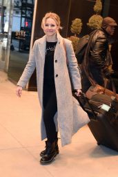 Kristen Bell - Checks Out of Her Hotel in NYC 3/24/ 2017