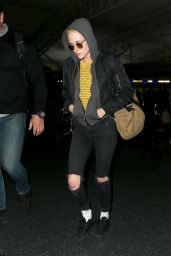 Kristen Stewart Travel Outfit - Arrives at JFK Airport in NYC 3/8/ 2017