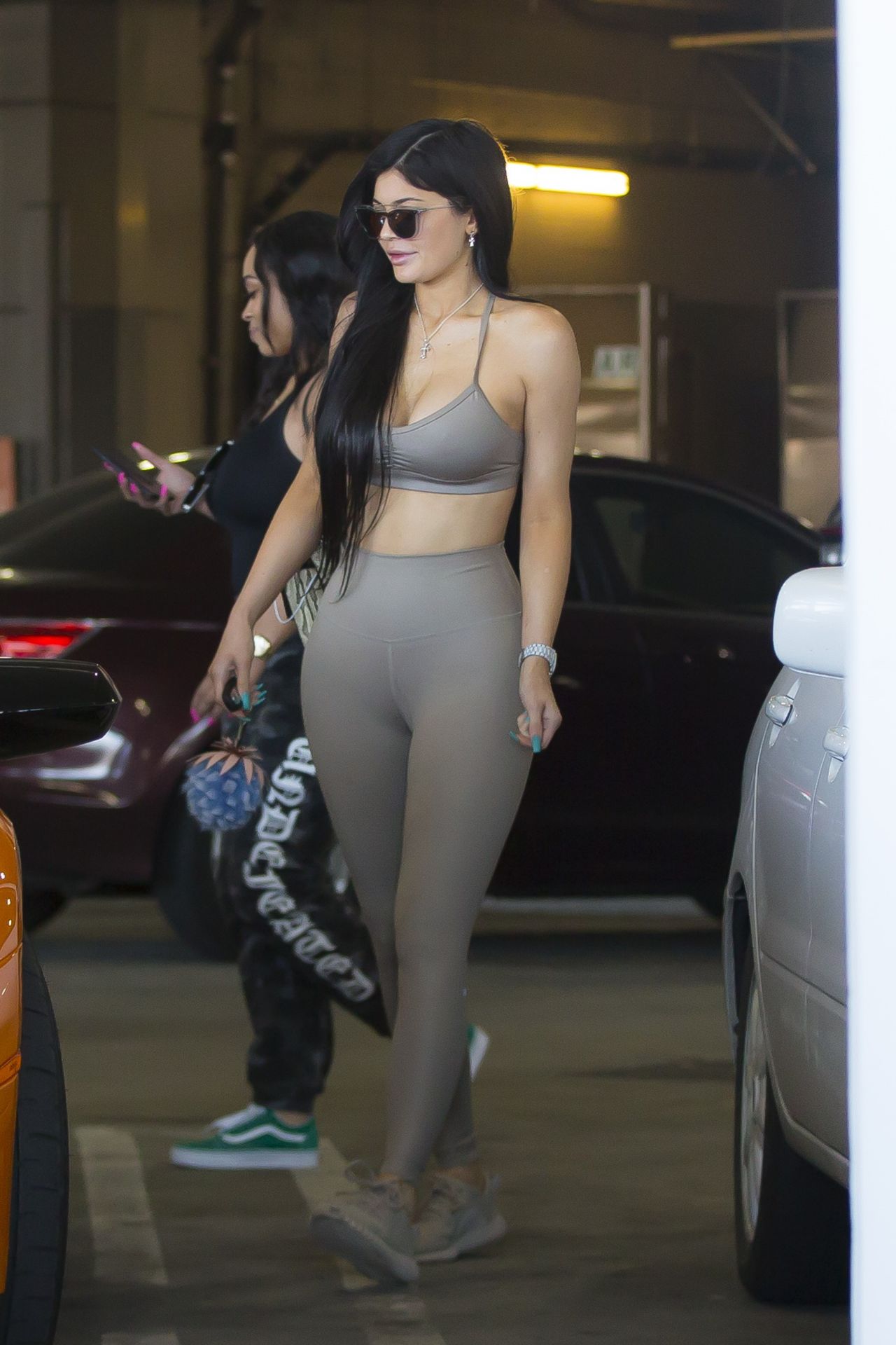 Kylie Jenner - Leaving Westfield Topanga Mall in Canoga Park, CA 3