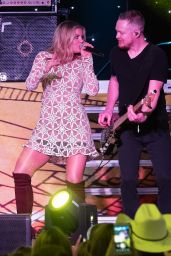 Lauren Alaina - Runaway Country Music Fest in Kissimmee, FL 3/19/ 2017