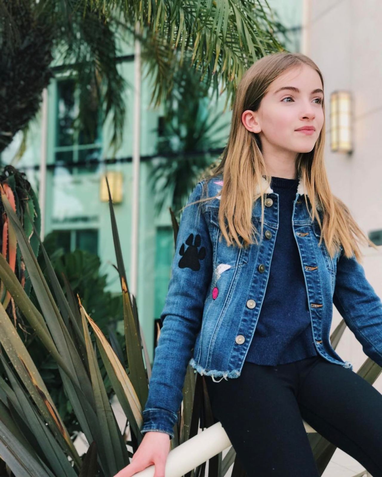 Lauren Orlando - Social Media 3/20/ 2017 • CelebMafia