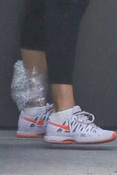 Maria Sharapova - Out in Manhattan Beach 3/27/ 2017