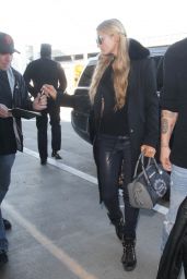 Paris Hilton - Arrives at LAX Airport in Los Angeles 3/5/ 2017
