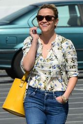Reese Witherspoon in Casual Attire - Shopping in Santa Monica 3/7/ 2017