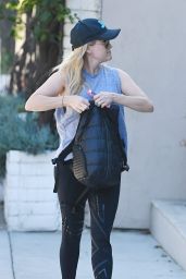 Reese Witherspoon - Shopping After a Workout in Brentwood 3/23/ 2017