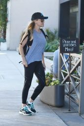Reese Witherspoon - Shopping After a Workout in Brentwood 3/23/ 2017