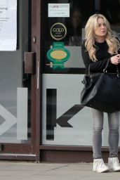 Rita Simons - Undergoes Beauty Treatment Getting Ready For Her 40th Birthday in London, March 2017