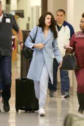 Selena Gomez Travel Outfit - Atlanta Airport 3/1/ 2017
