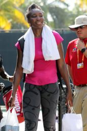 Venus Williams On The Practice Court - Miami Open in Key Biscayne 3/23/ 2017