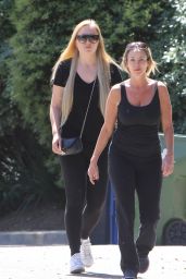 Amanda Bynes - Hike in North Hollywood 4/20/2017