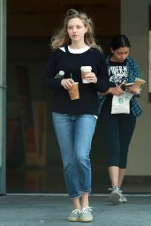 Amanda Seyfried Street Style - Leaving a Starbucks in LA 4/11/2017 