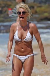 Britney Spears Beach Bikini Fun in Kauai, Hawaii, April 2017