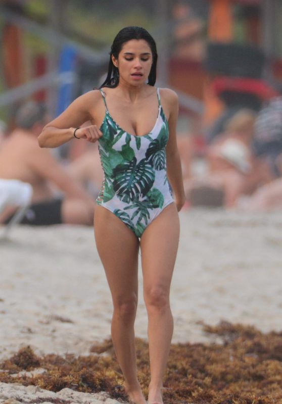 Diane Guerrero Wears a Swimsuit at the Beach in Miami, April 2017
