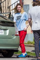 Elle Fanning Street Style - Arrives to Set Makeup Free in Westchester, NY 4/12/2017