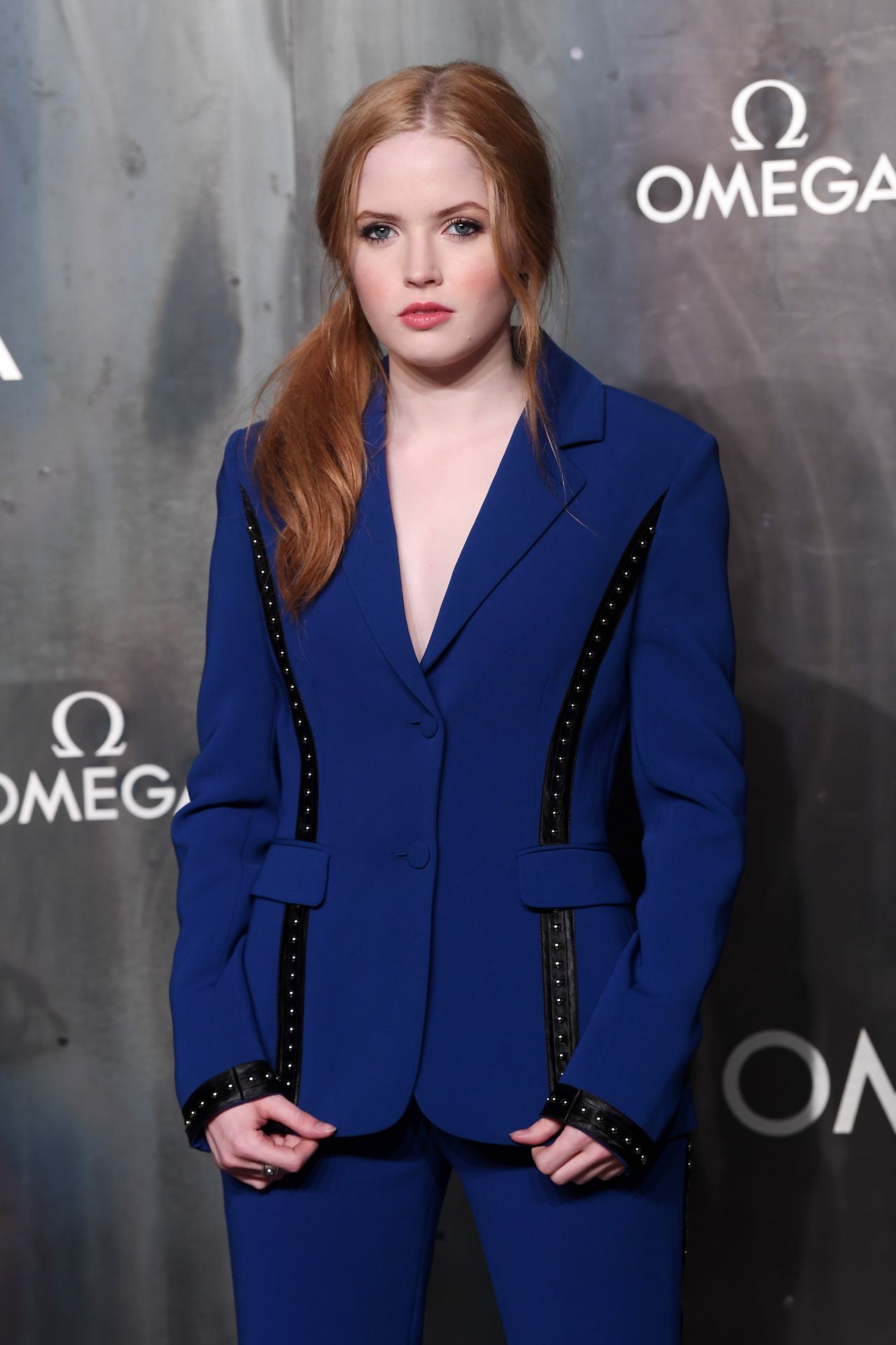 Ellie Bamber - 