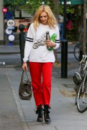 Fearne Cotton Arriving at BBC Radio Two Studios in London 4/10/2017