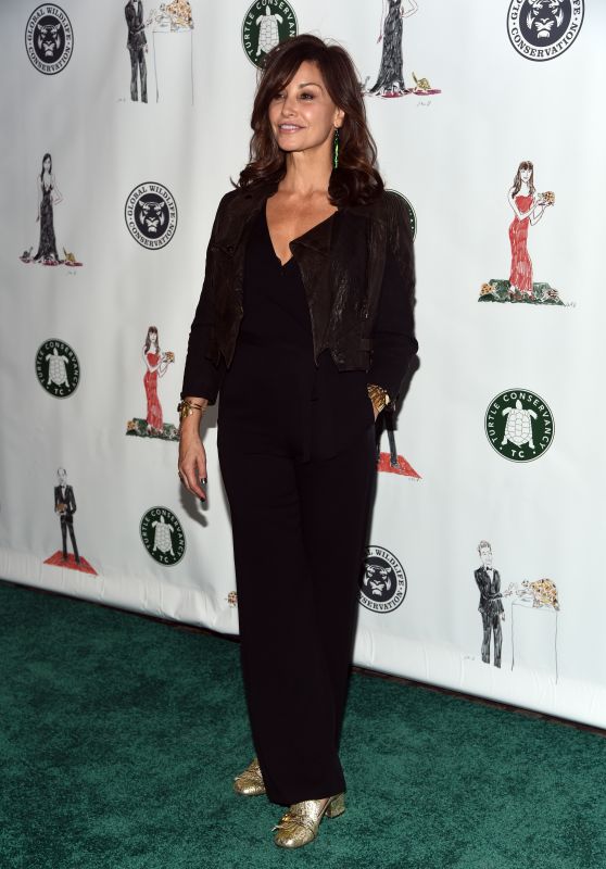 Gina Gershon – The Turtle Conservancy’s Turtle Ball in New York 4/17/2017