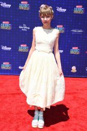 Grace VanderWaal – Radio Disney Music Awards in Los Angeles 04/29/2017