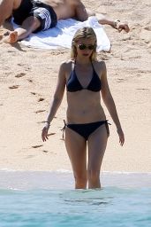 Gwyneth Paltrow in Bikini at a Beach in Cabo San Lucas Mexico 4/2/2017