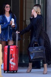 Hailey Baldwin Races to Catch Early Morning Flight in New York 4/12/2017