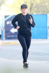 Hilary Duff - Exercising on the Hudson River in New York City 4/17/2017