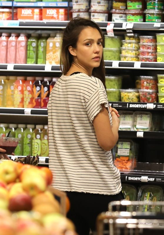 Jessica Alba - Shopping in Beverly Hills 4/9/2017