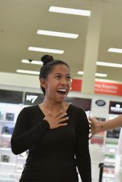 Jessica Alba Surprises Target Guests With Honest Beauty Makeovers in New Jersey 4/4/2017