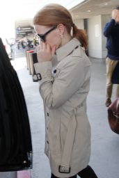 Jessica Chastain Camera Shy - LAX in Los Angeles 04/23/2017