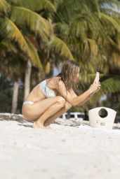 Joanna Krupa Shows Off Her Bikini Body - Beach in Miami 4/12/2017