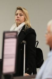 Jodie Sweetin Catching a Flight out of LAX 4/2/2017