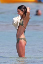 Jordana Brewster in Bikini - Hawaii 4/7/2017