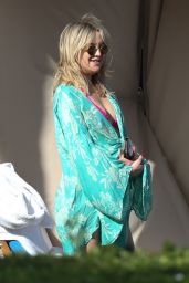Kate Hudson in a Bikini in Hawaii 4/3/2017