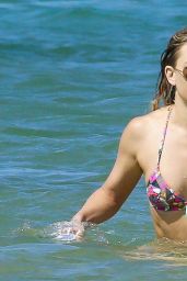 Kate Hudson in Bikini at a Beach in Hawaii 4/4/2017